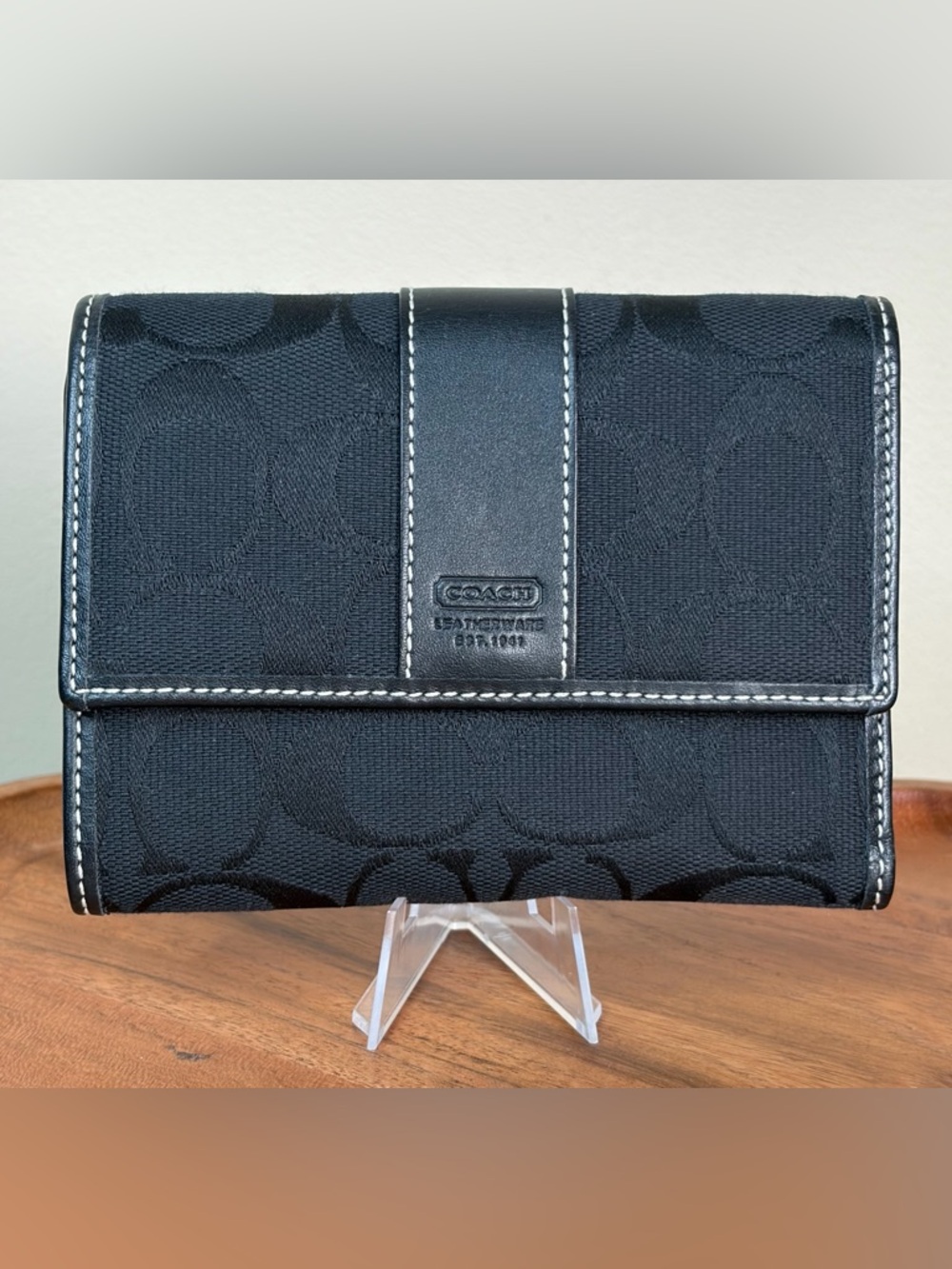 Vintage COACH Signature C Black Jacquard Leather Trifold Wallet Like New